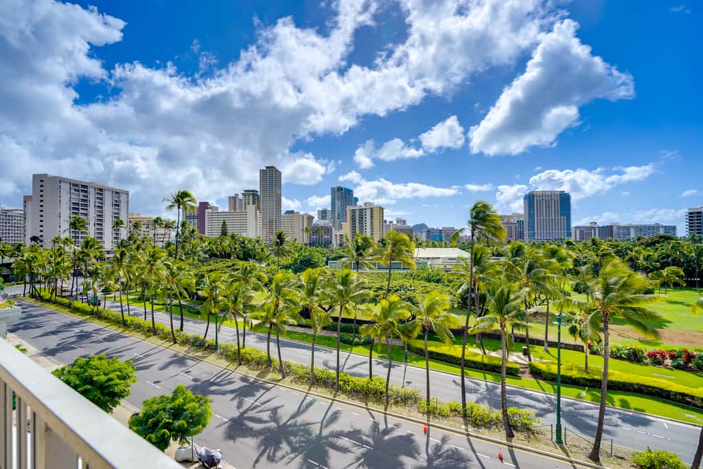 Waikiki Beach Inn on the Park Studio Condo