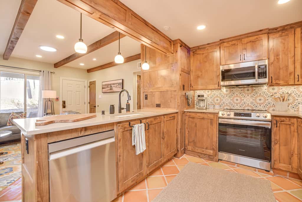 Walkable to Santa Fe Plaza! Charming Condo