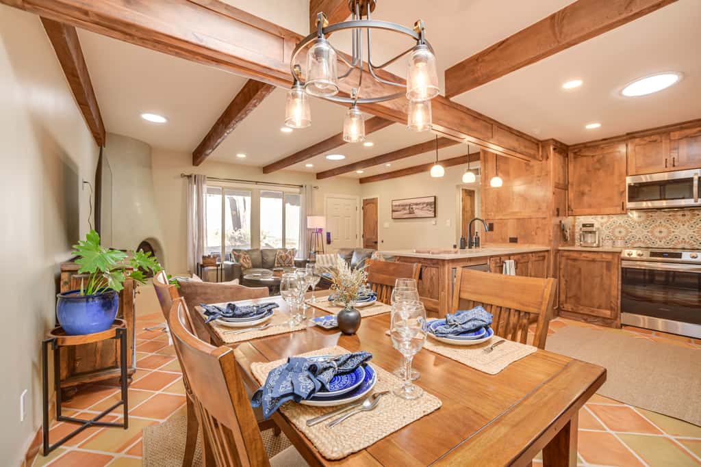 Walkable to Santa Fe Plaza! Charming Condo