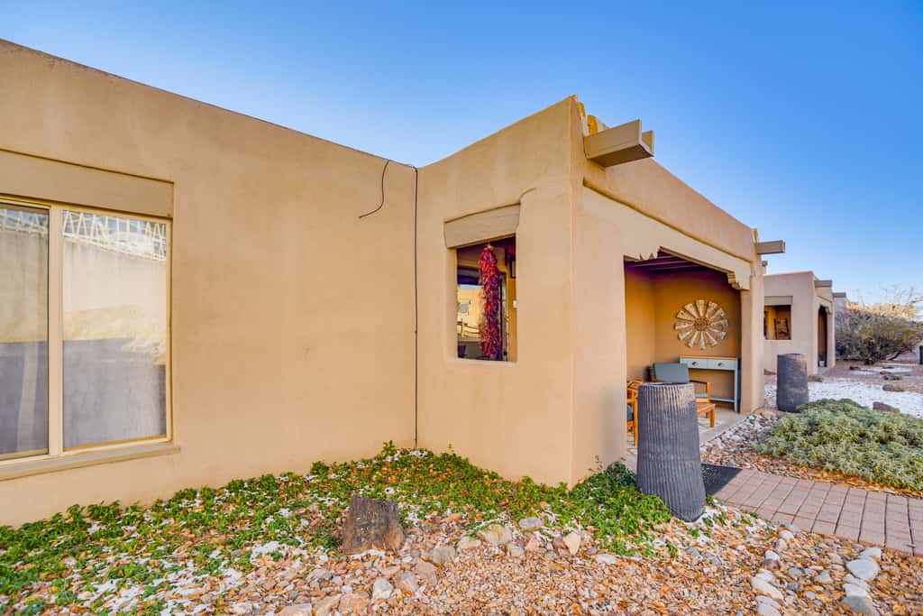 Walkable to Santa Fe Plaza! Charming Condo