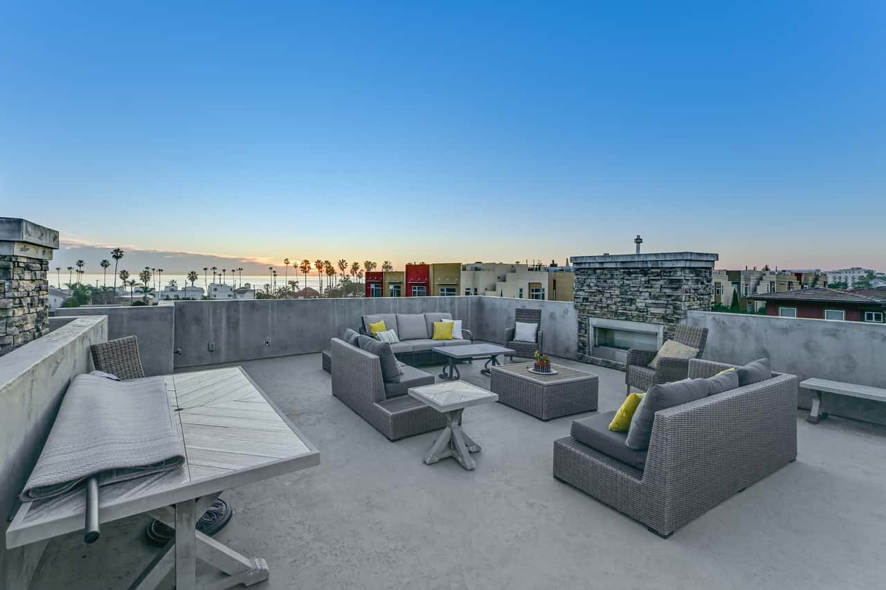 Stroll to Shore: Oceanside Condo w/ Hot Tub Access | 3 Bed Oceanside ...
