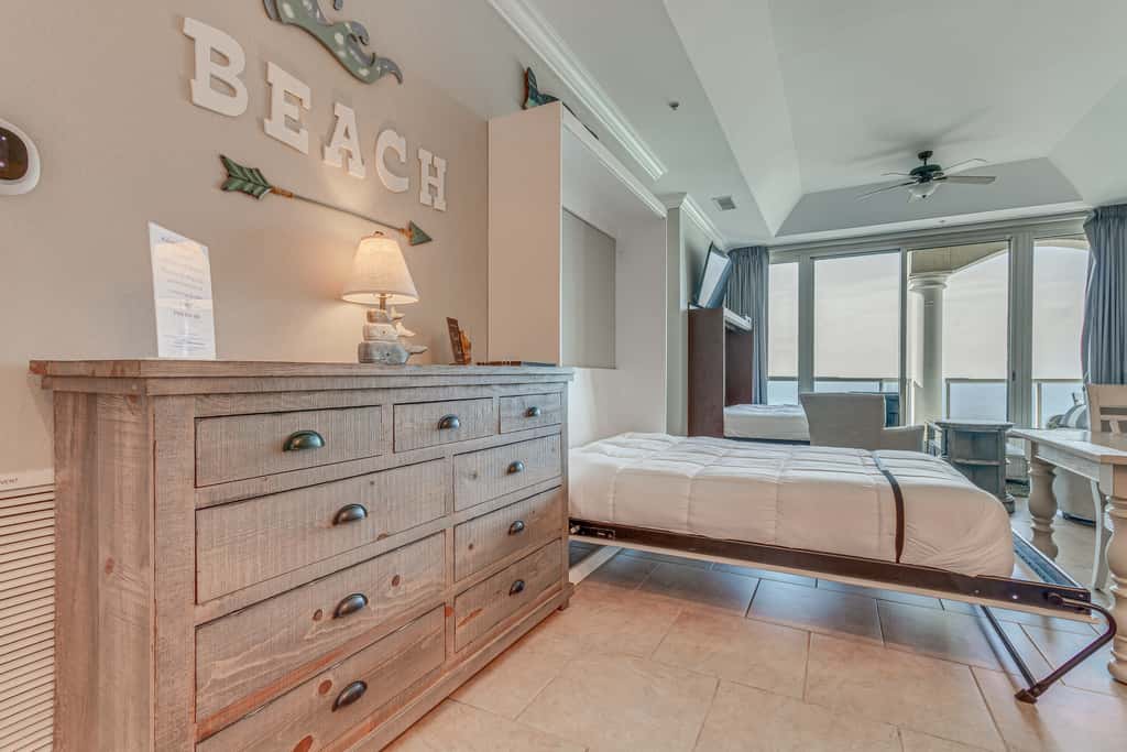 Pensacola Beach Penthouse w/ View + Pool Access!