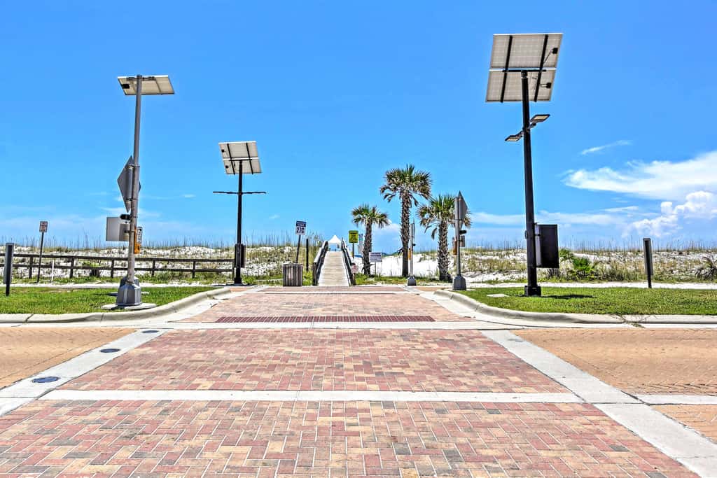 Pensacola Beach Penthouse w/ View + Pool Access!