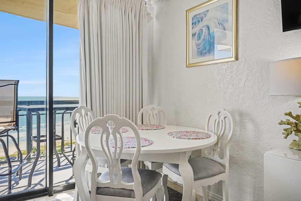 San Luis Ocean View - Beachfront, Pool, Hot Tub