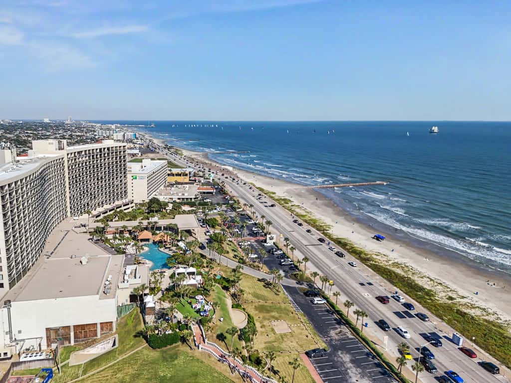 San Luis Ocean View - Beachfront, Pool, Hot Tub