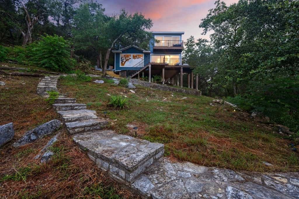 Hideaway House