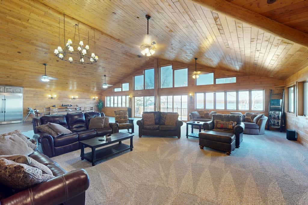 Lakefront Lodge, Private Dock & Boat Lift, Kayaks, Bar & Game Room, Firepit 