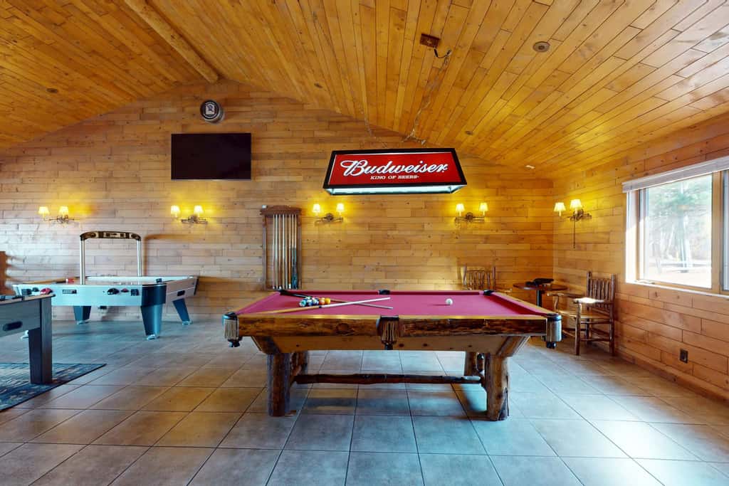 Lakefront Lodge, Private Dock & Boat Lift, Kayaks, Bar & Game Room, Firepit 