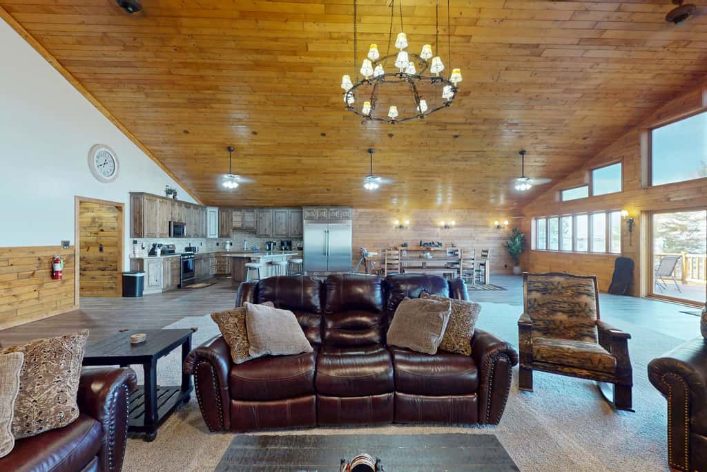 Lakefront Lodge, Private Dock & Boat Lift, Kayaks, Bar & Game Room, Firepit 