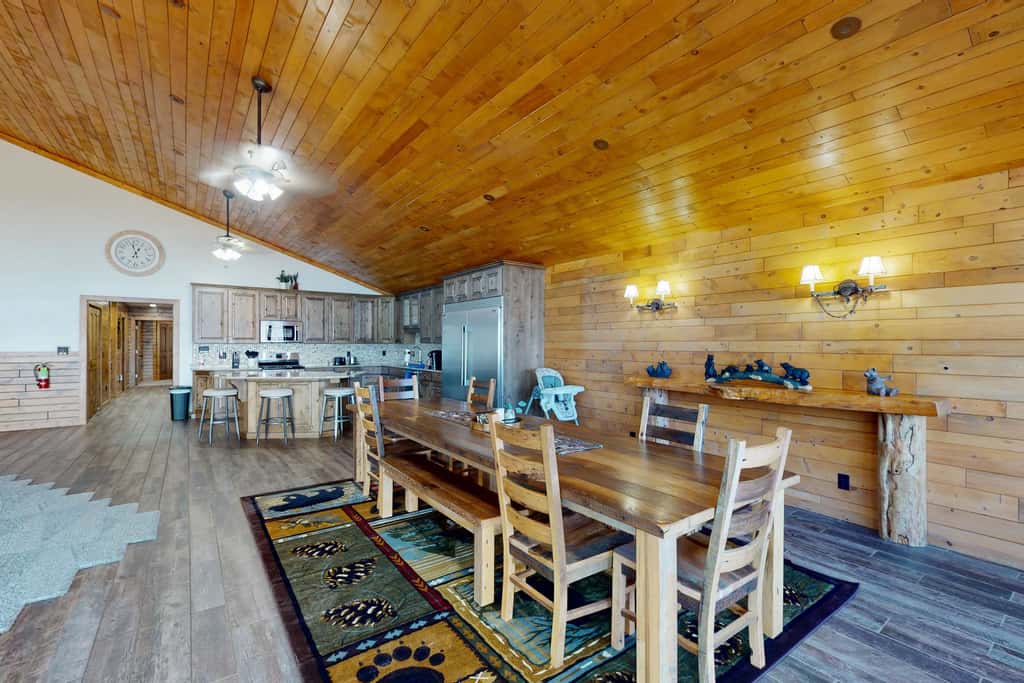 Lakefront Lodge, Private Dock & Boat Lift, Kayaks, Bar & Game Room, Firepit 