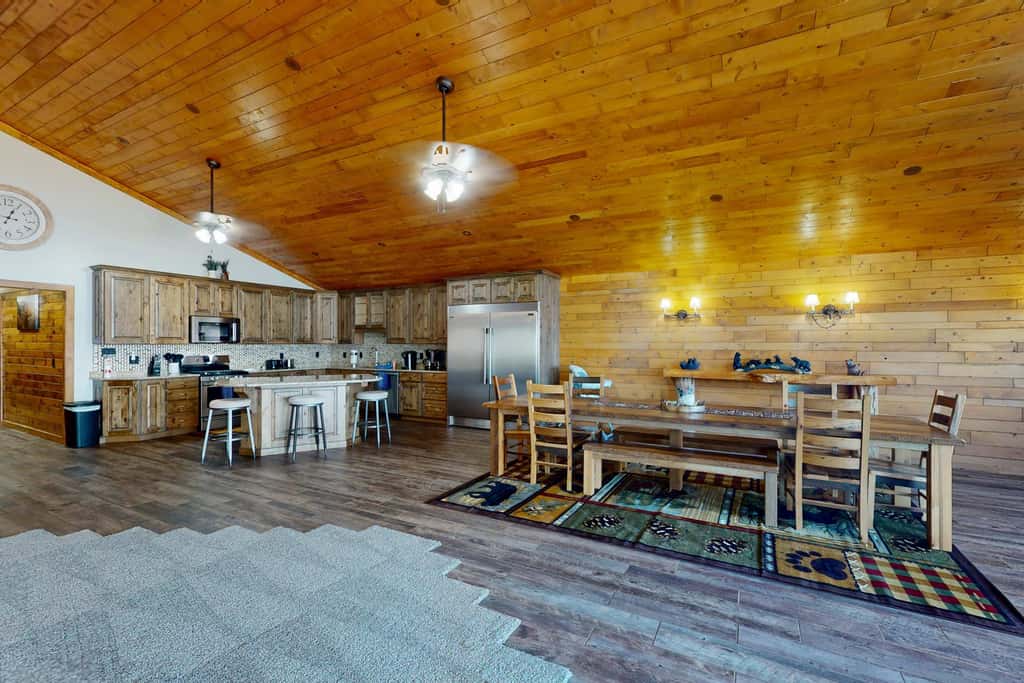 Lakefront Lodge, Private Dock & Boat Lift, Kayaks, Bar & Game Room, Firepit 