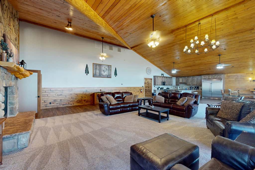 Lakefront Lodge, Private Dock & Boat Lift, Kayaks, Bar & Game Room, Firepit 