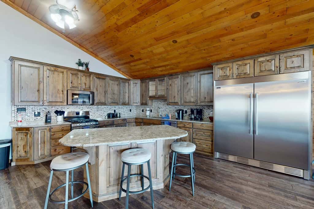 Lakefront Lodge, Private Dock & Boat Lift, Kayaks, Bar & Game Room, Firepit 