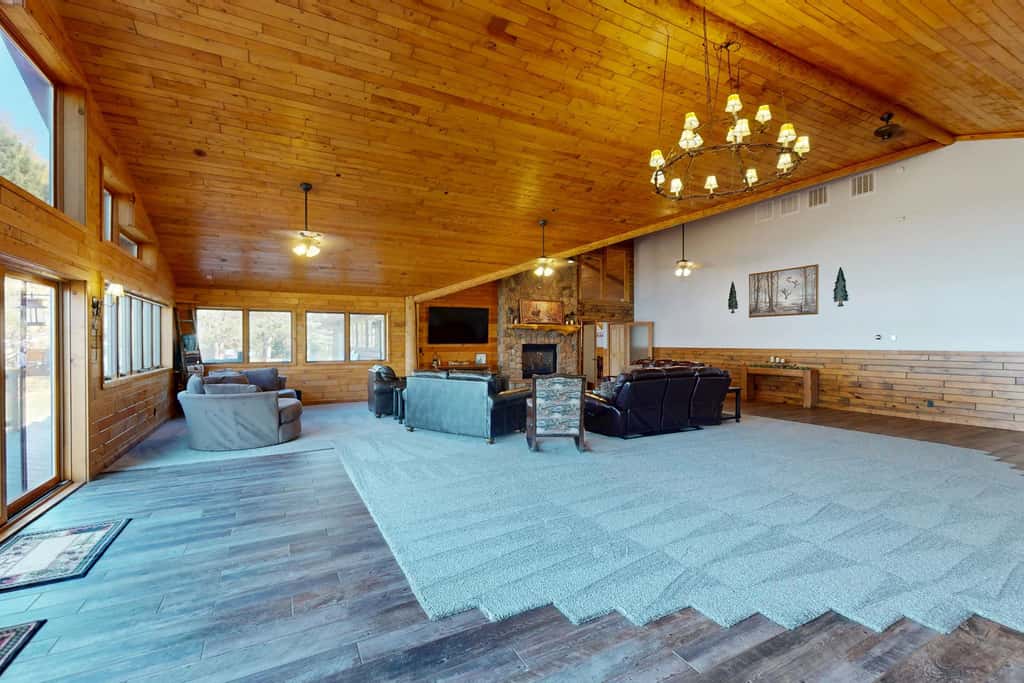 Lakefront Lodge, Private Dock & Boat Lift, Kayaks, Bar & Game Room, Firepit 