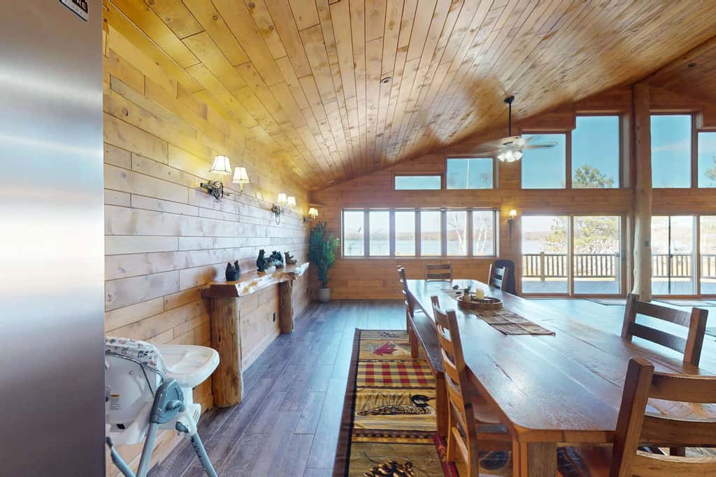 Lakefront Lodge, Private Dock & Boat Lift, Kayaks, Bar & Game Room, Firepit 