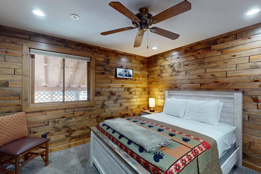 Lakefront Lodge, Private Dock & Boat Lift, Kayaks, Bar & Game Room, Firepit 