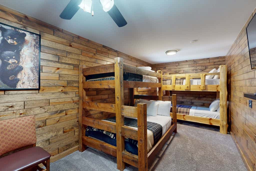 Lakefront Lodge, Private Dock & Boat Lift, Kayaks, Bar & Game Room, Firepit 