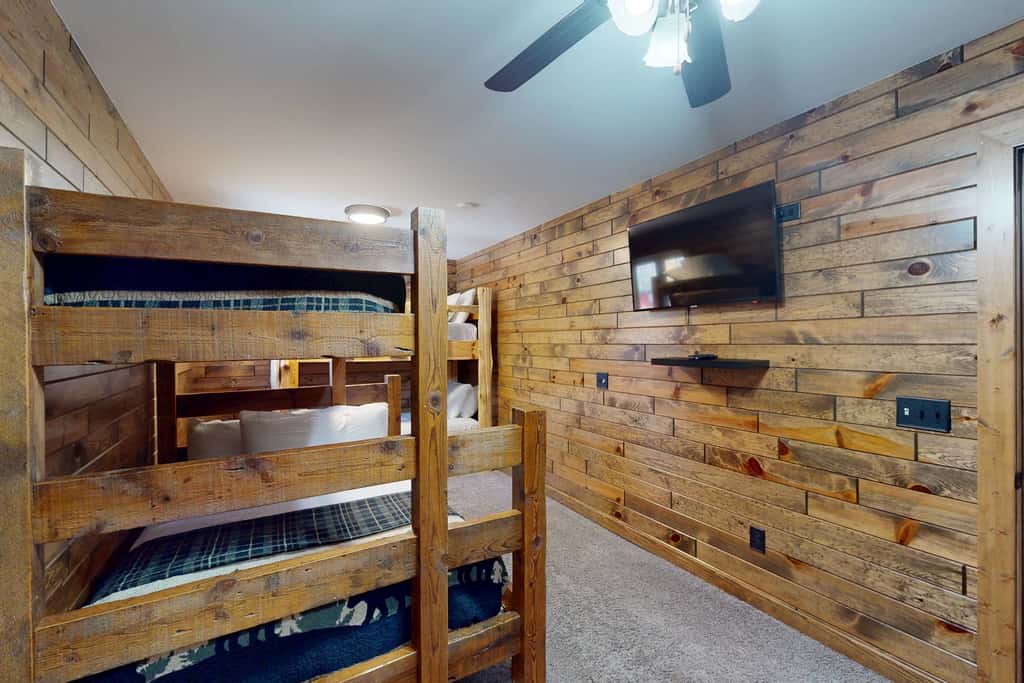 Lakefront Lodge, Private Dock & Boat Lift, Kayaks, Bar & Game Room, Firepit 