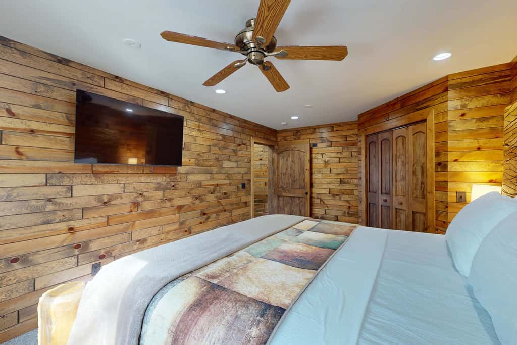 Lakefront Lodge, Private Dock & Boat Lift, Kayaks, Bar & Game Room, Firepit 