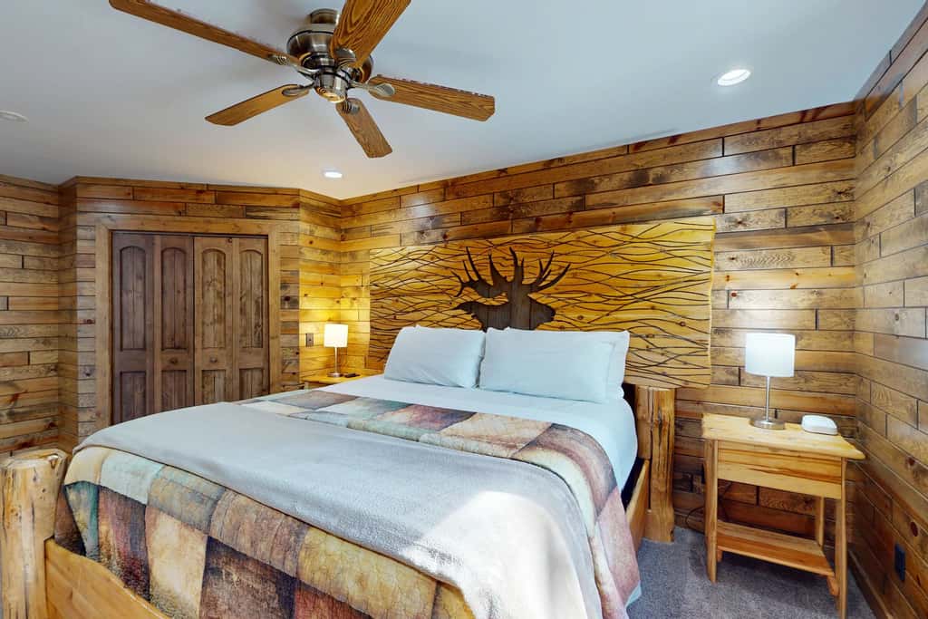 Lakefront Lodge, Private Dock & Boat Lift, Kayaks, Bar & Game Room, Firepit 
