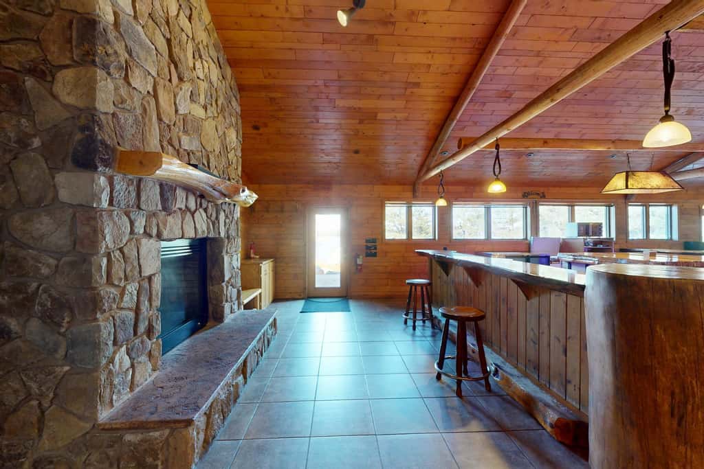 Lakefront Lodge, Private Dock & Boat Lift, Kayaks, Bar & Game Room, Firepit 