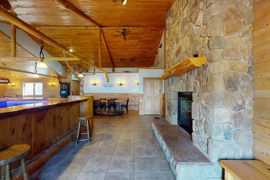 Lakefront Lodge, Private Dock & Boat Lift, Kayaks, Bar & Game Room, Firepit 