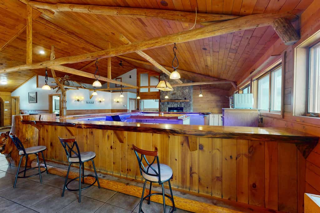 Lakefront Lodge, Private Dock & Boat Lift, Kayaks, Bar & Game Room, Firepit 