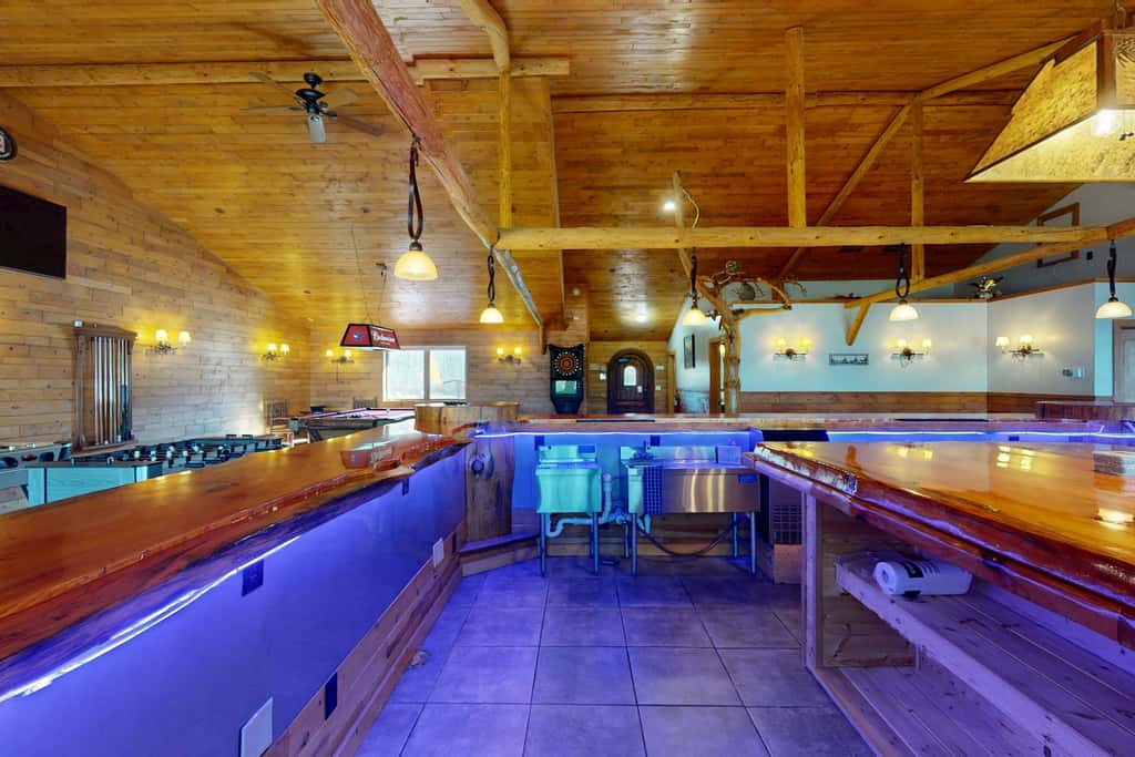 Lakefront Lodge, Private Dock & Boat Lift, Kayaks, Bar & Game Room, Firepit 