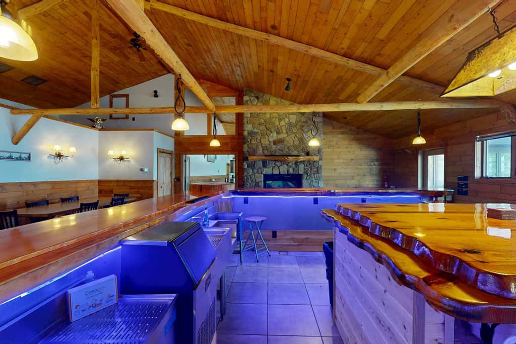 Lakefront Lodge, Private Dock & Boat Lift, Kayaks, Bar & Game Room, Firepit 