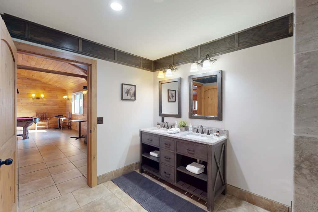 Lakefront Lodge, Private Dock & Boat Lift, Kayaks, Bar & Game Room, Firepit 