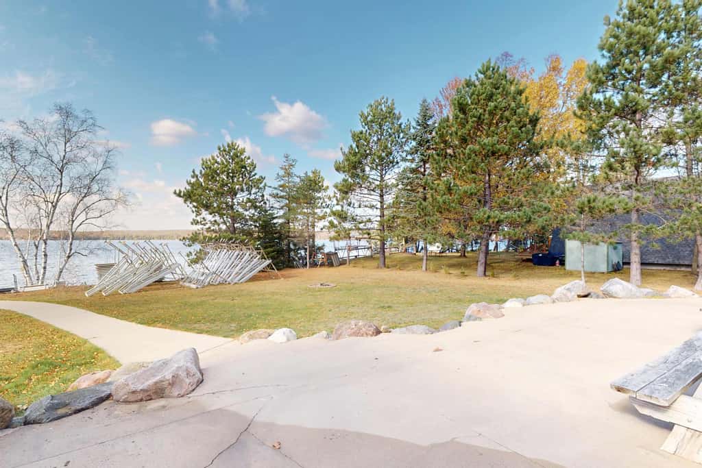 Lakefront Lodge, Private Dock & Boat Lift, Kayaks, Bar & Game Room, Firepit 