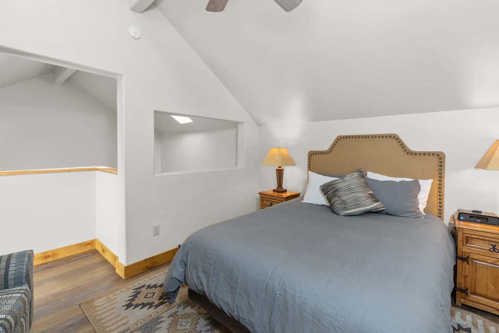2BR Mountain Lodge Luxury Skiin/out Best Amenities