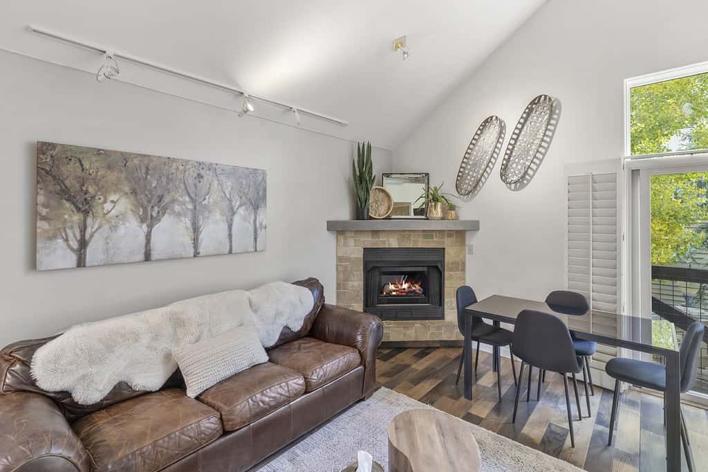 Ski-In/Out Condo | Hot Tub | Fireplace