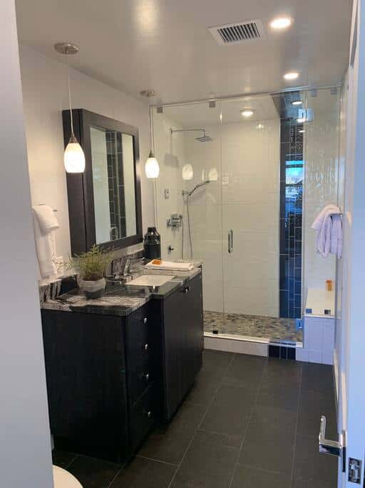 Fully Remodeled Luxury 1BR | Gondola • A/C • Steam Shower
