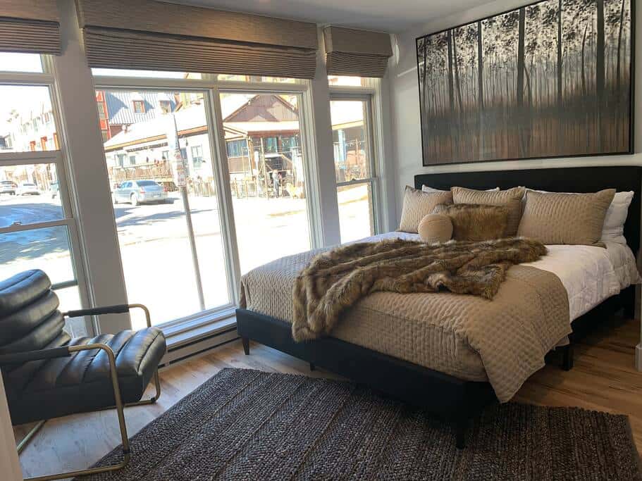 Fully Remodeled Luxury 1BR | Gondola • A/C • Steam Shower