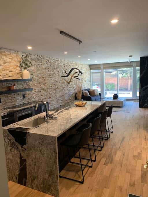 Fully Remodeled Luxury 1BR | Gondola • A/C • Steam Shower