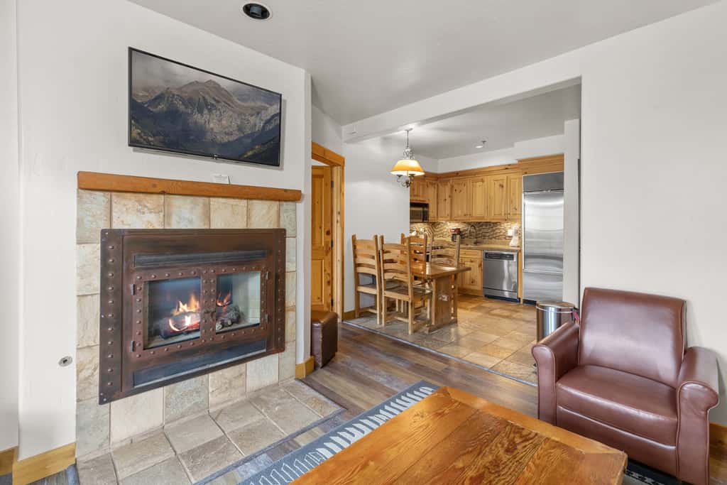 Have It All! Ski in/out Affordable Too!