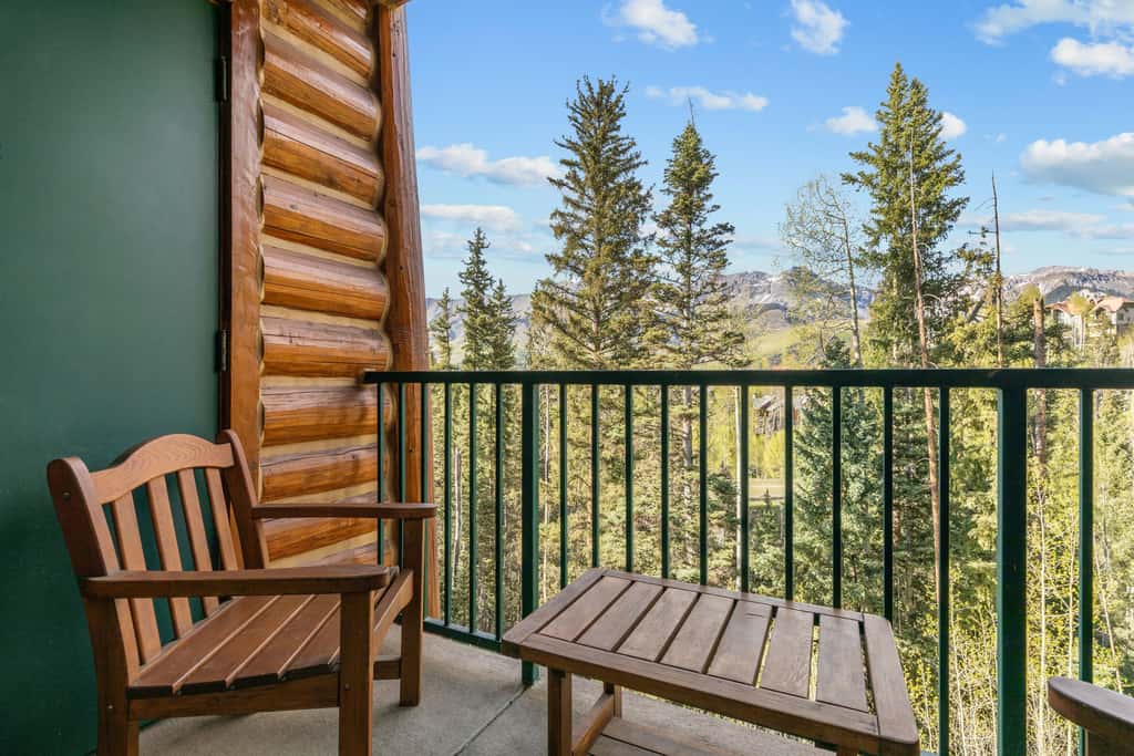 Have It All! Ski in/out Affordable Too!