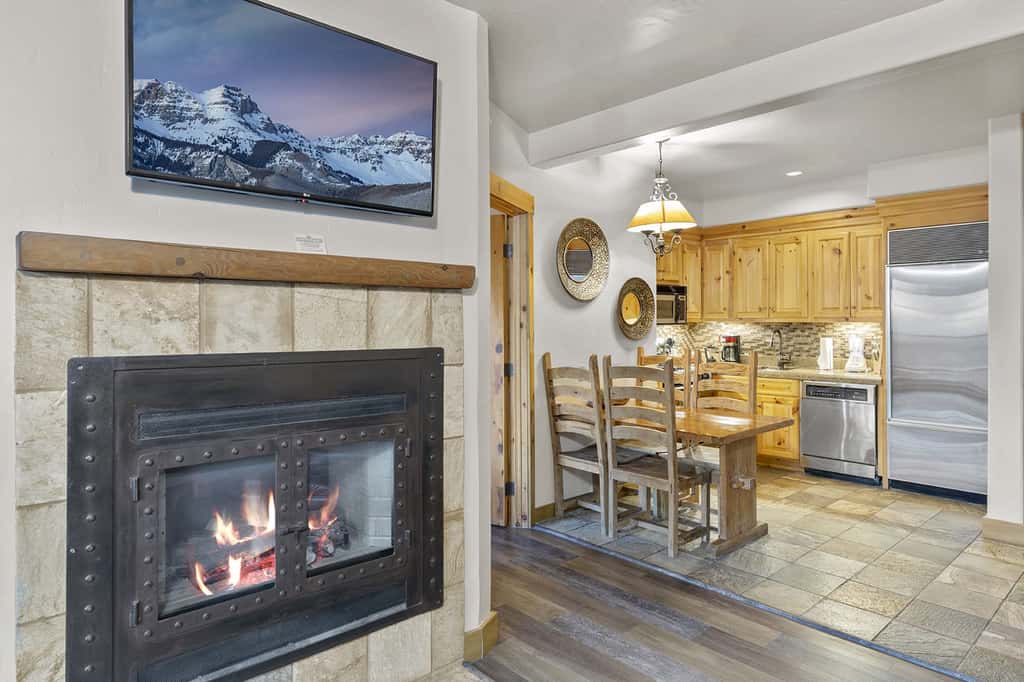 Have It All! Ski in/out Affordable Too!