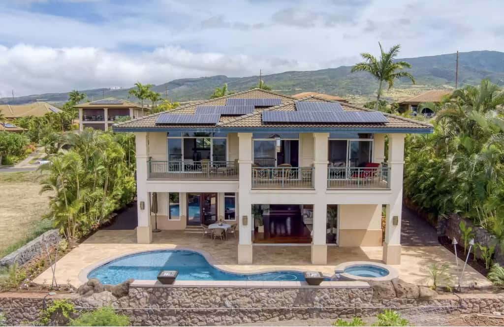 Breathtaking Oceanfront Lahaina Villa