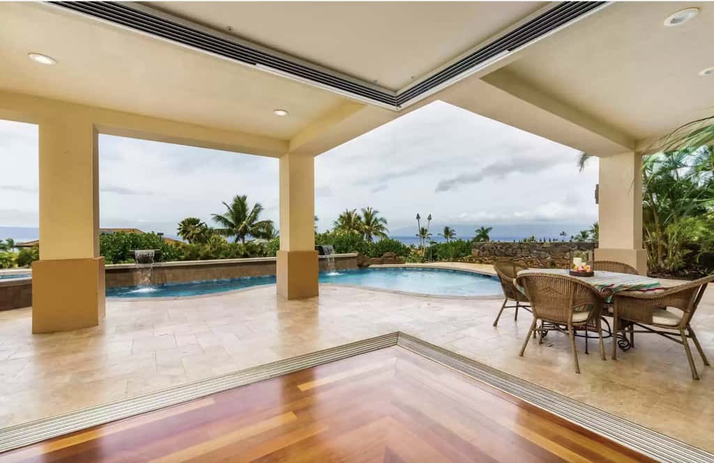 Breathtaking Oceanfront Lahaina Villa