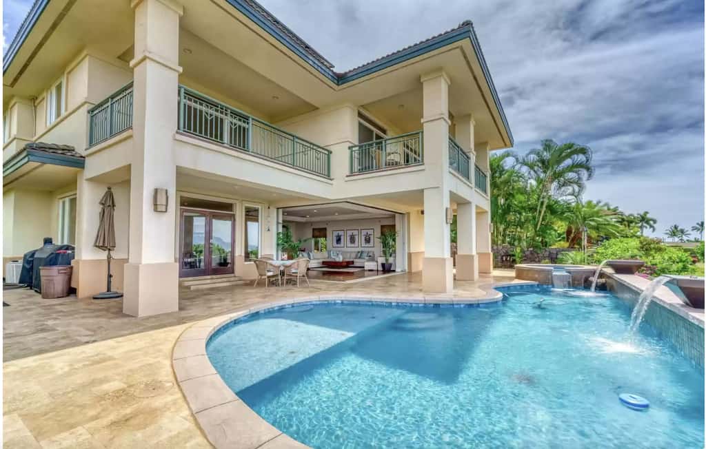 Breathtaking Oceanfront Lahaina Villa
