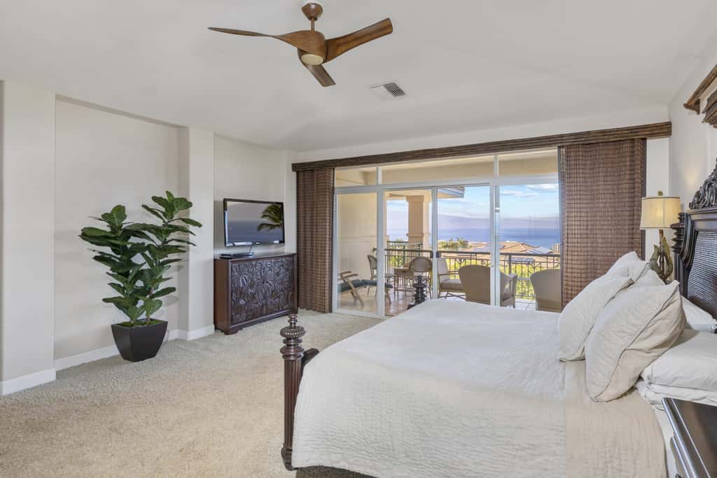 Breathtaking Oceanfront Lahaina Villa