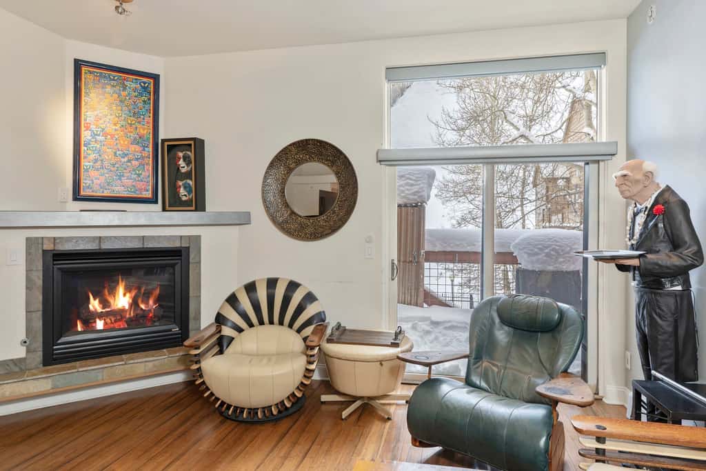 Remodeled Luxury Condo - Skii in Skii out