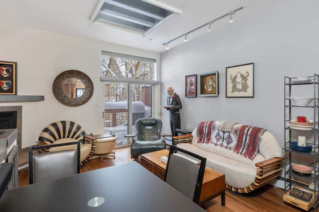 Remodeled Luxury Condo - Skii in Skii out