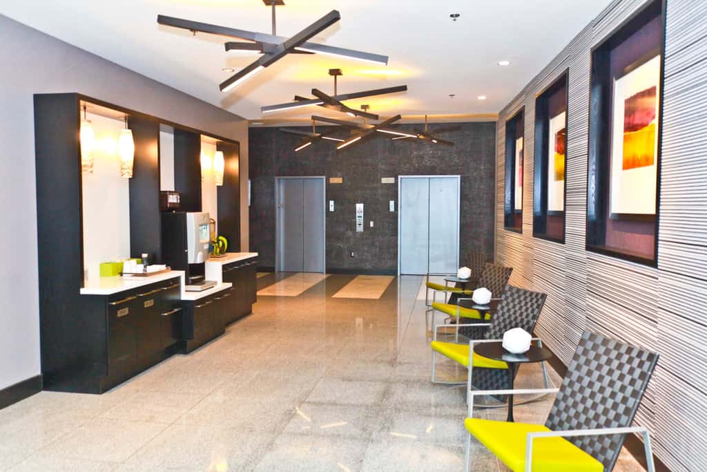 2 Bedroom Fully Furnished Apartment in Baltimore Downtown