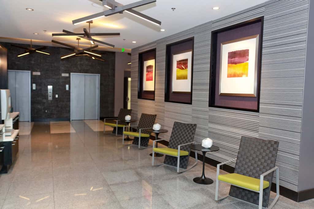 2 Bedroom Fully Furnished Apartment in Baltimore Downtown