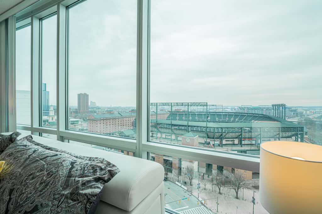 2 Bedroom Fully Furnished Apartment in Baltimore Downtown