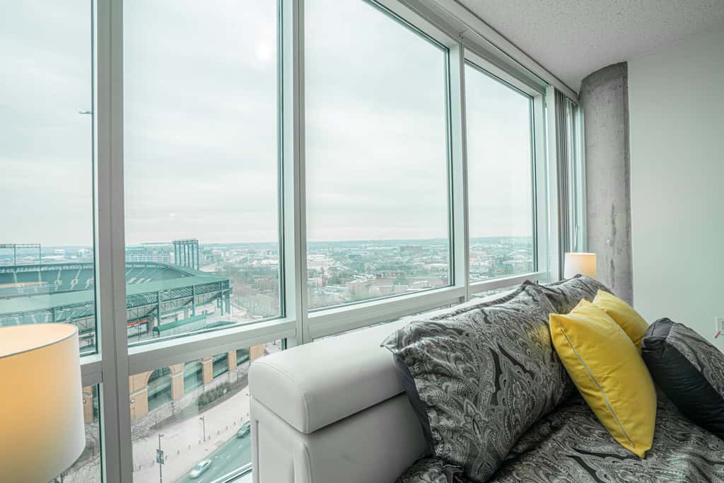 2 Bedroom Fully Furnished Apartment in Baltimore Downtown