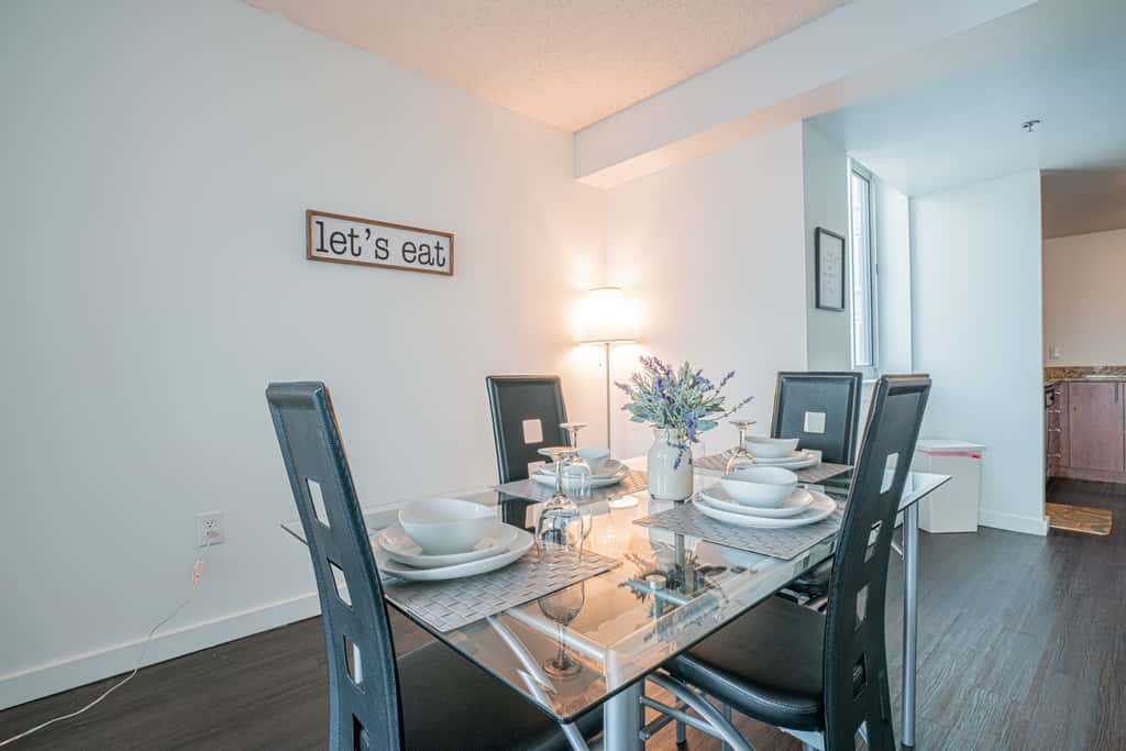 2 Bedroom Fully Furnished Apartment in Baltimore Downtown